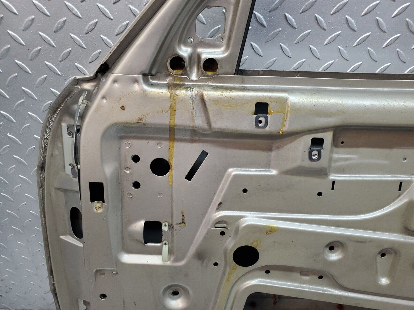45991 Mercedes-Benz W126 420SE Front Right Door