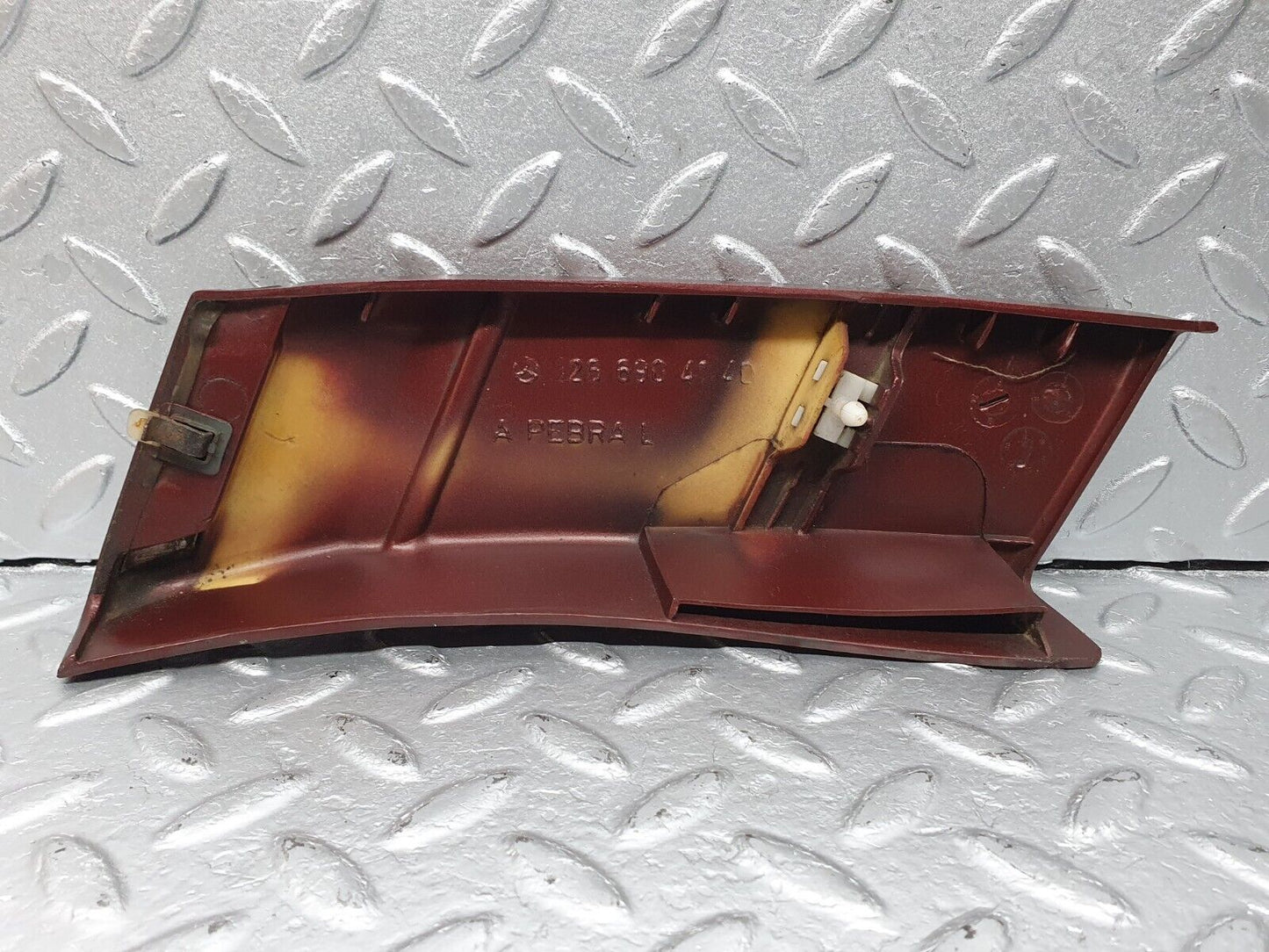 40956 Mercedes-Benz W126 300SE Rear Left Fender Lower Trim 1266904140