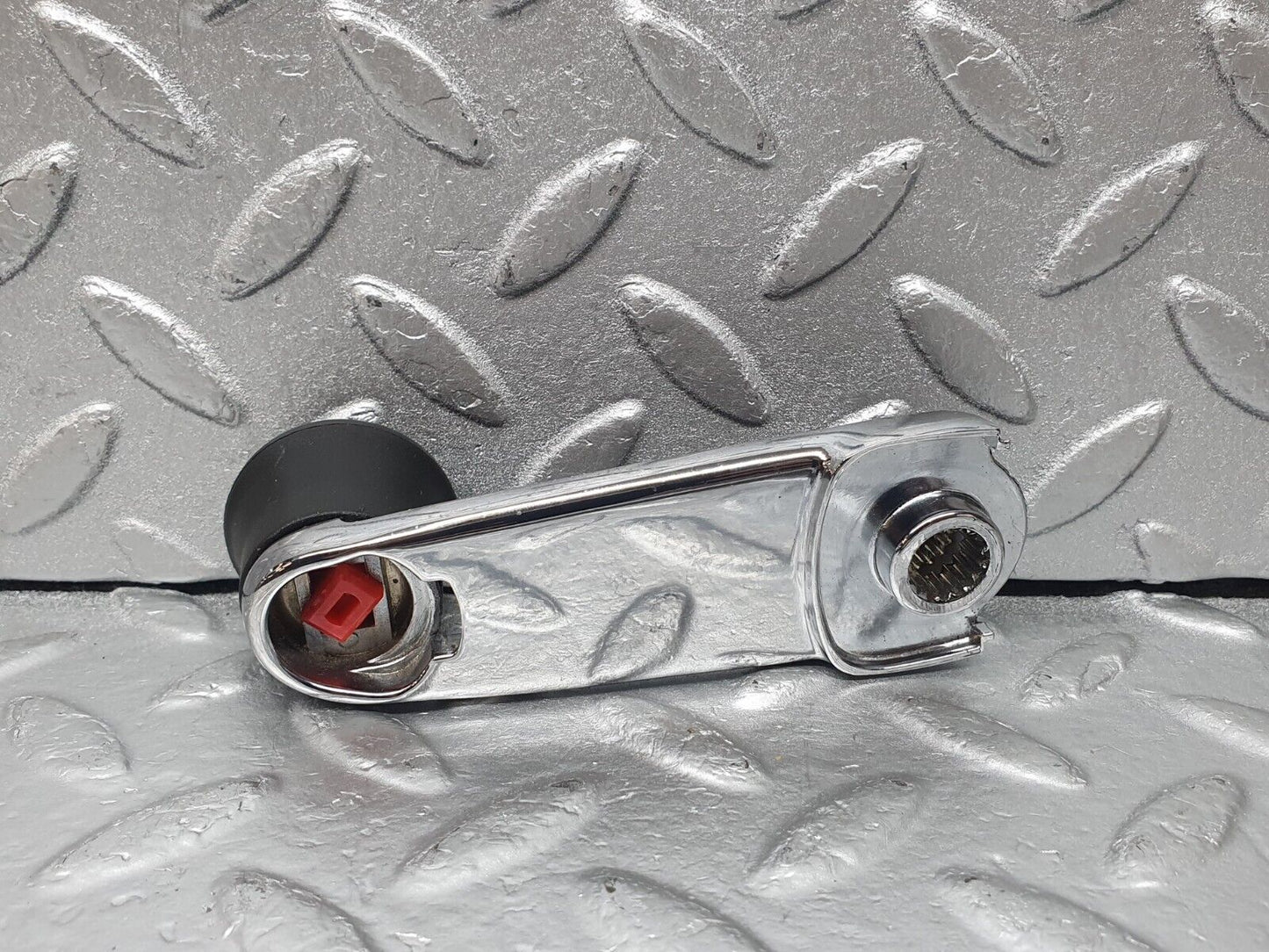 44062 Mercedes-Benz C123 230CE Coupe Rear Window Lifter Crank Handle