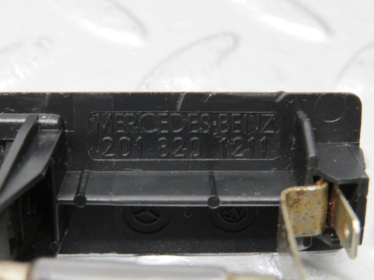 38949 Mercedes-Benz W201 190E Trunk Boot Light Switch 2018201211