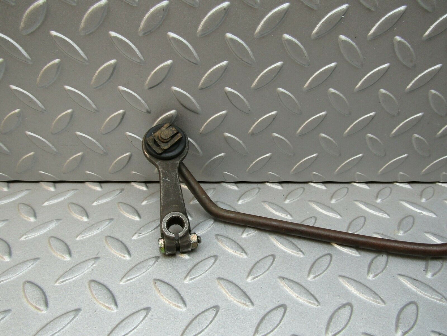 3293 Mercedes-Benz W115 220D Manual Gear Shift Linkage 3-4 0009920510