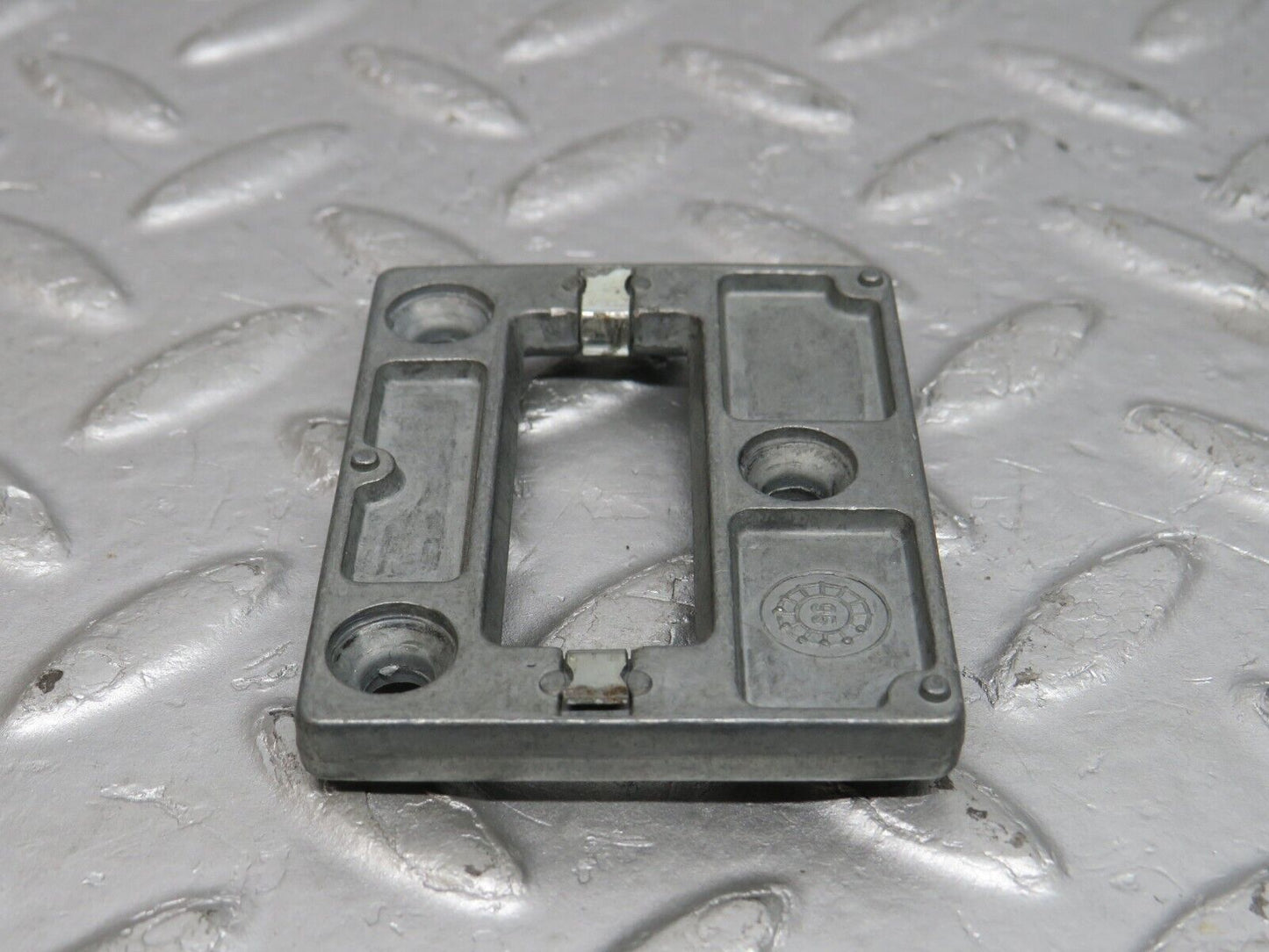 39644 Mercedes-Benz R129 320SL Coupe Rear View Mirror Bracket 1298110111 1298100011