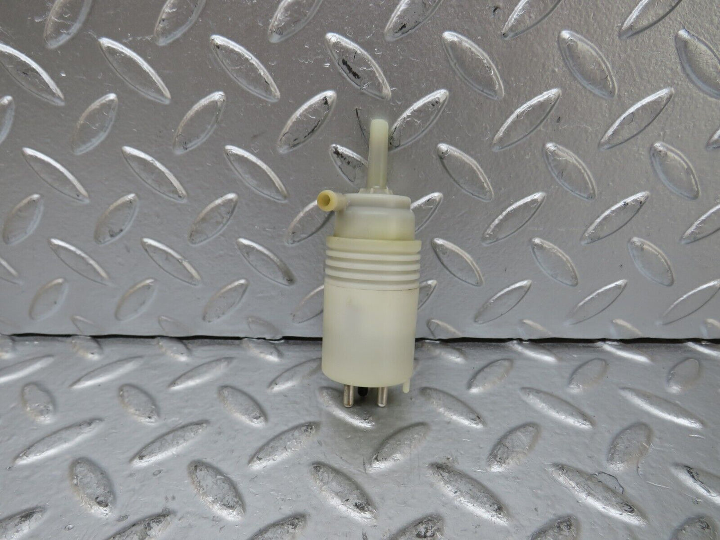 25971 Mercedes-Benz W124 280E Windscreen Washer Pump 1248690421