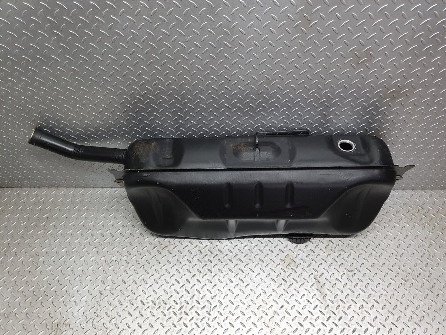 40843 Mercedes-Benz W123 300D Fuel Tank