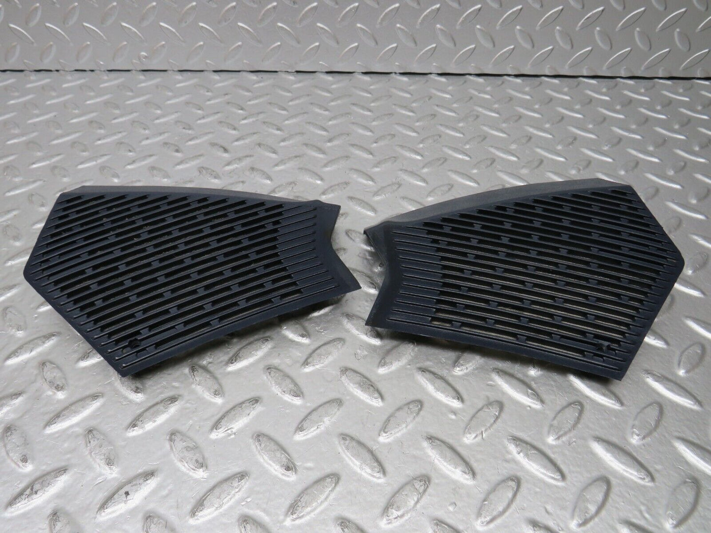 26876 Mercedes-Benz W123 240D Dashboard Speaker Covers 1236802707 1236802807