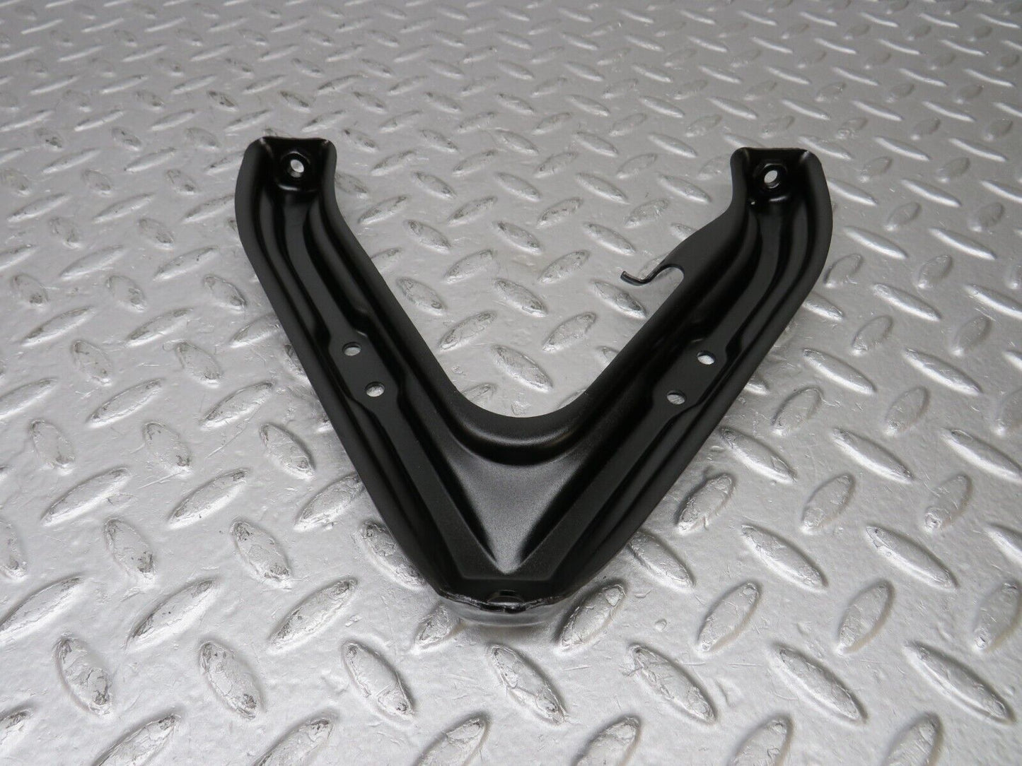 36773 Mercedes-Benz W201 190E 2.0L Air Intake Manifold Bracket