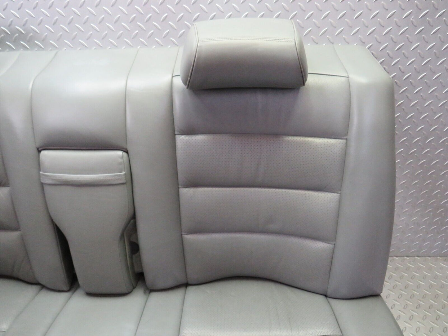 42911 Mercedes-Benz W126 420SE Rear Seat Leather Grey 1269202750 1269202716