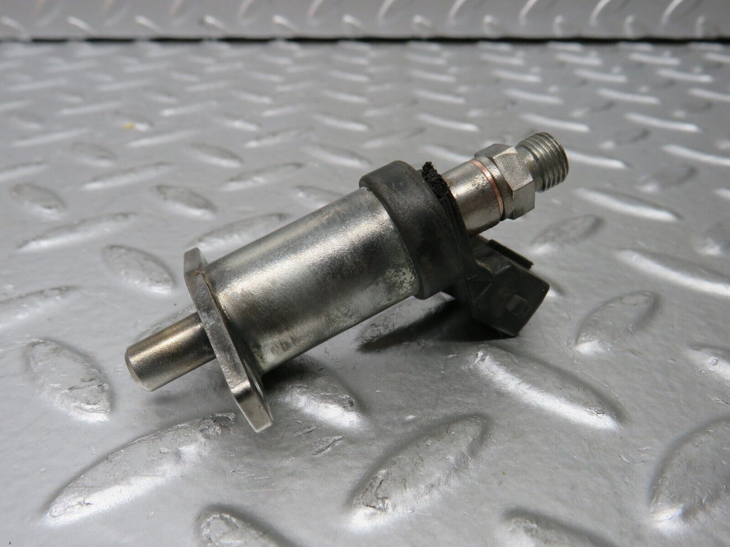 29866 Mercedes-Benz W123 230E Cold Start Valve Bosch 0280170403