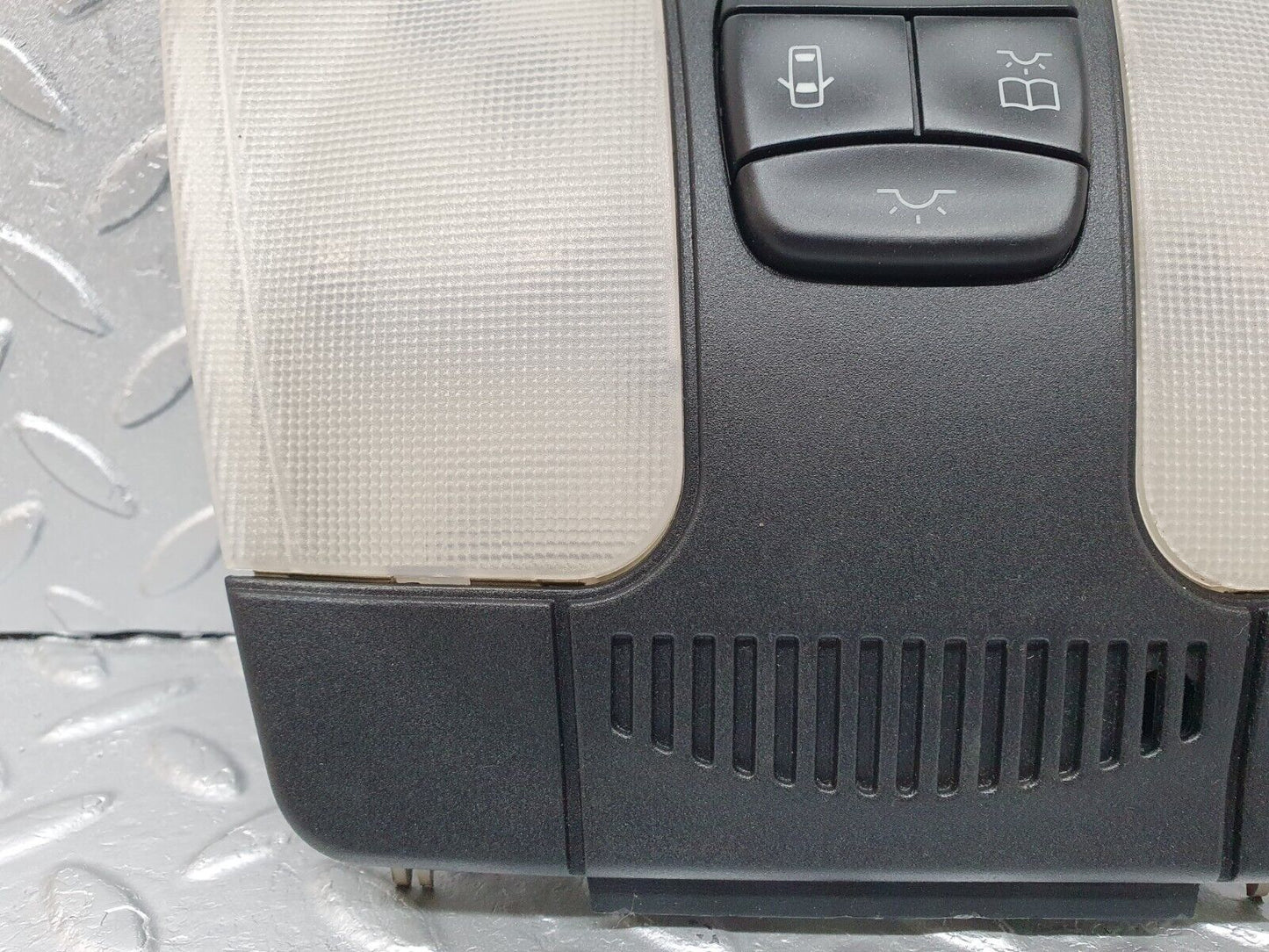 41906 Mercedes-Benz W202 C200 Interior Dome Light Hella 208820 148564 1408300008