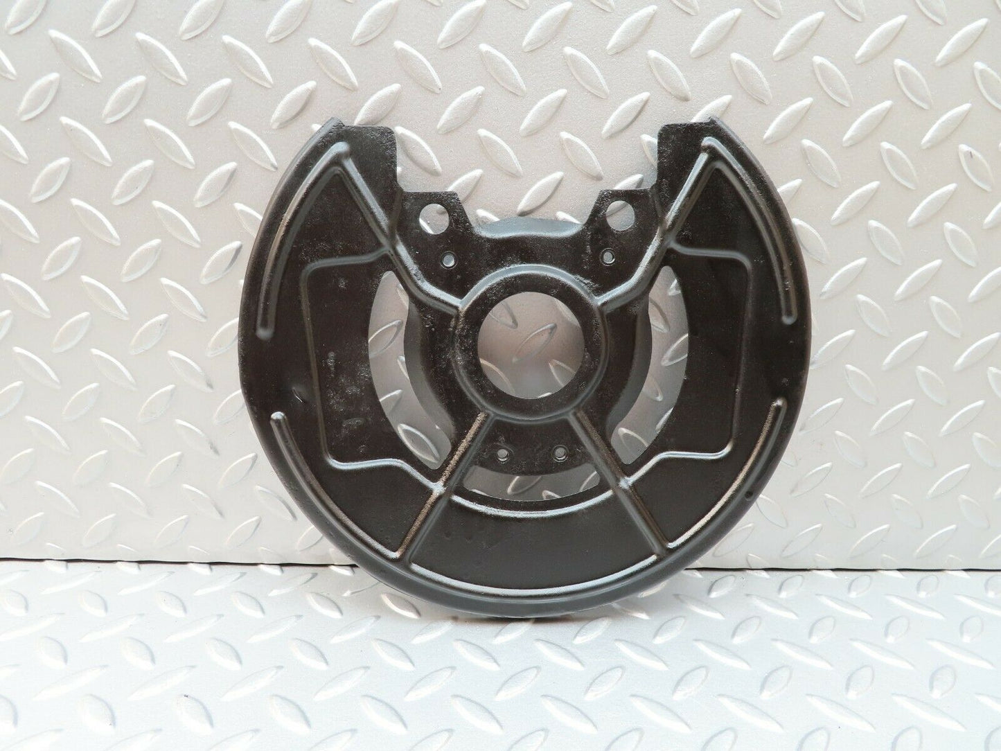 3458 Mercedes-Benz W108 280SE Front Brake Disc Protection Plate