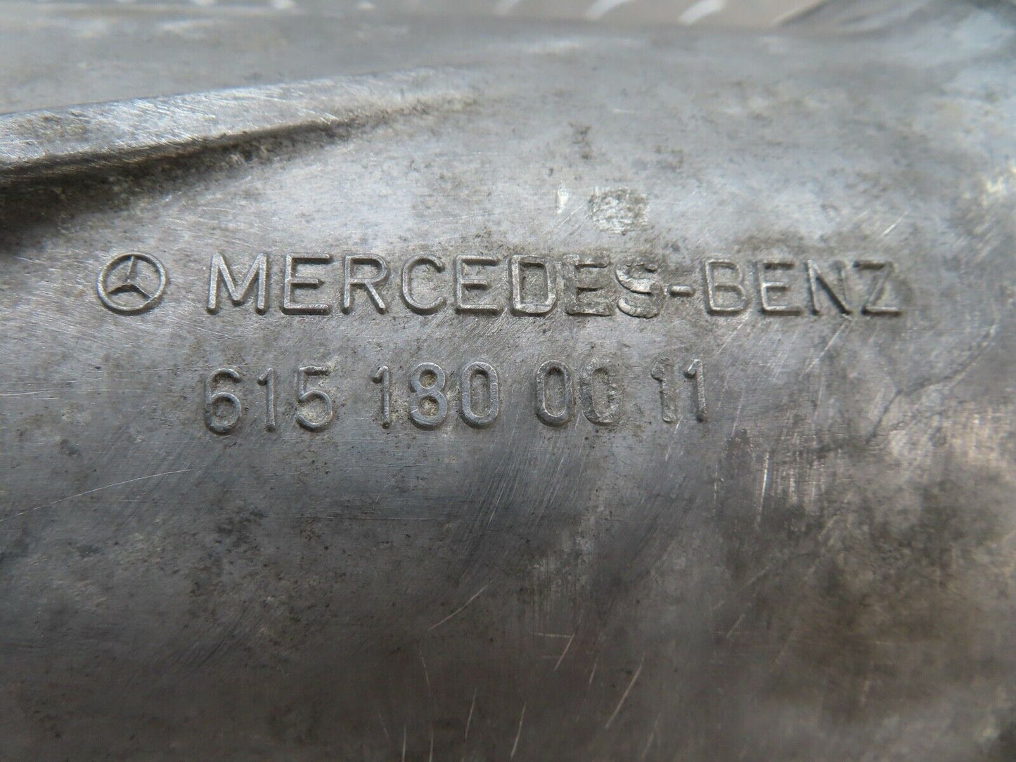 19134 Mercedes-Benz W123 300D Oil Filter Housing 6151800011