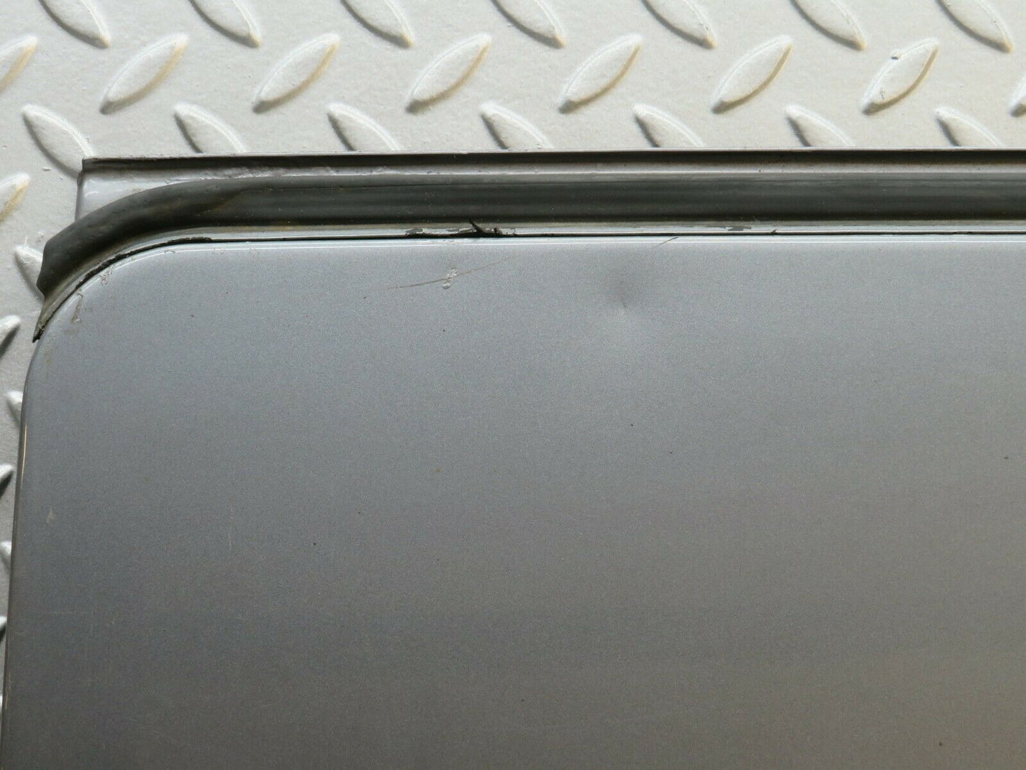 22851 Mercedes-Benz C107 450SLC Coupe Sunroof Panel