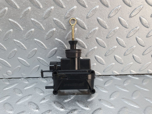 41557 Mercedes-Benz W124 200E Right Door Lock Vacuum Actuator