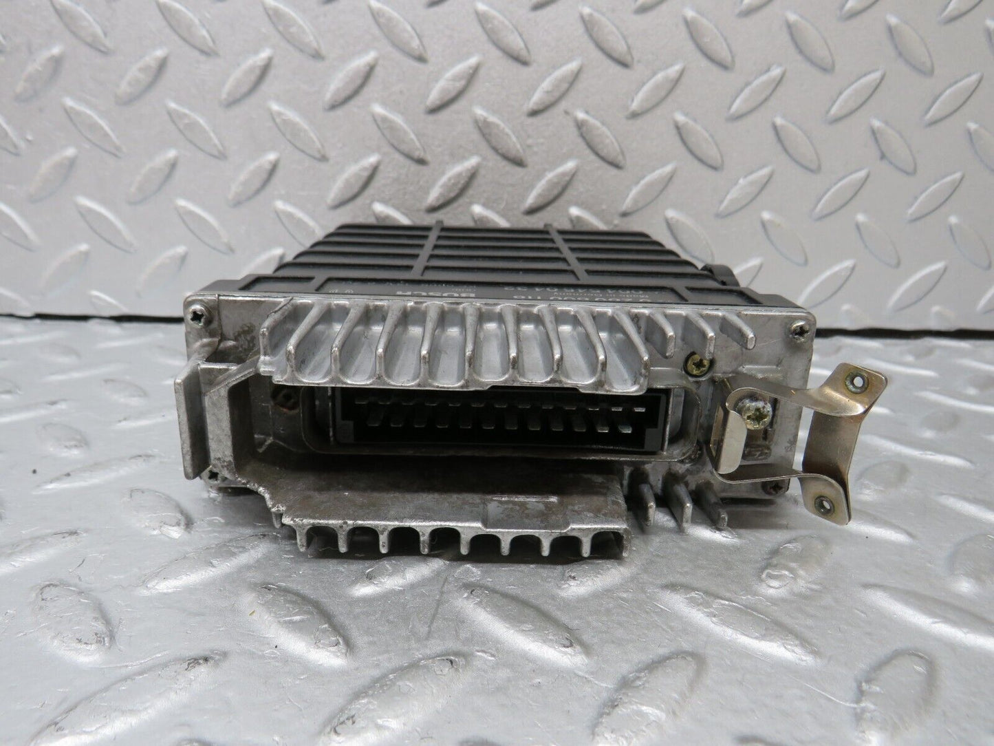 36969 Mercedes-Benz C126 420SEC Coupe Engine Control Unit ECU Bosch 0280800118 0045450432