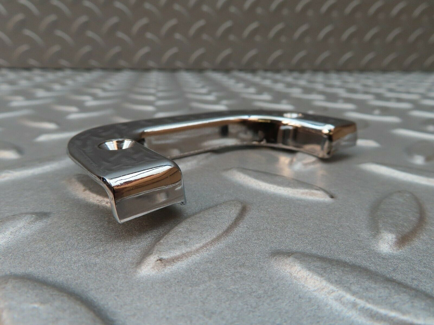 3825 Mercedes-Benz S123 200T Wagon Right Chrome Door Latch Trim 1237230224