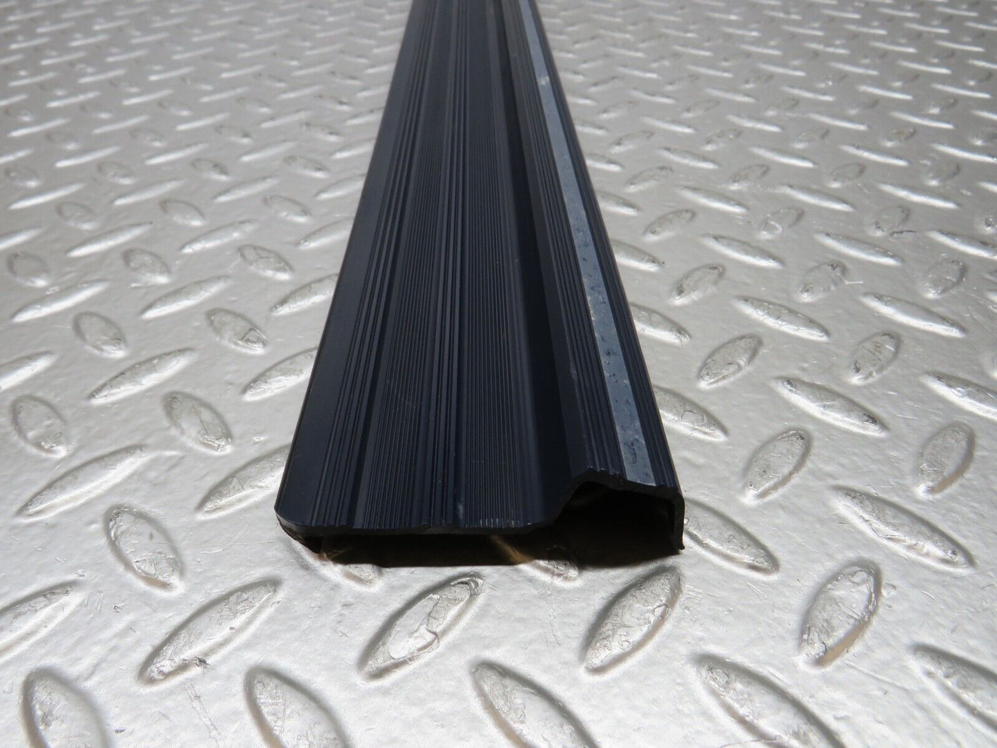 31959 Mercedes-Benz W123 230E Front Left Door Sill Trim Blue
