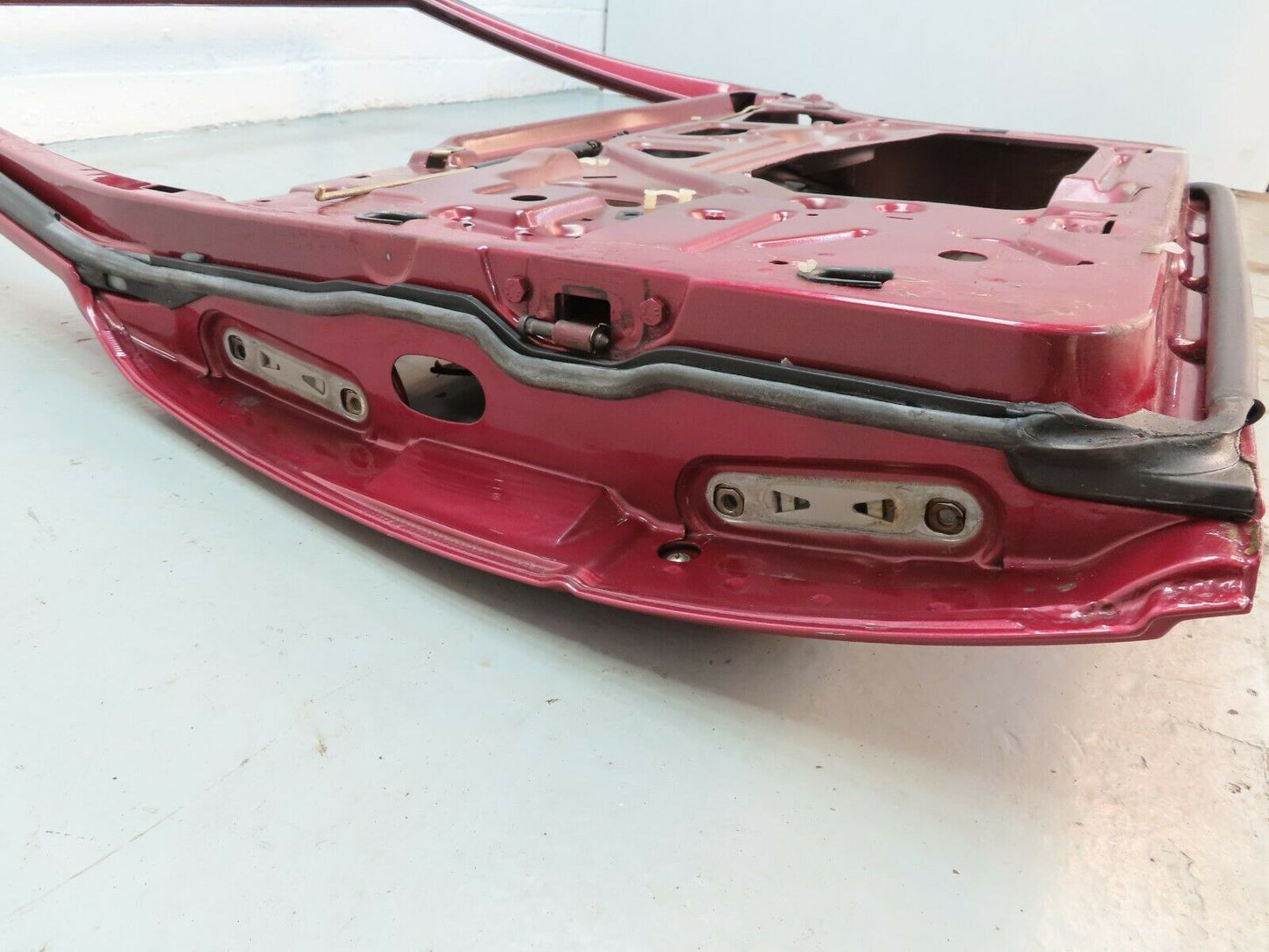 6693 Mercedes-Benz S124 E220 Wagon Rear Right Door