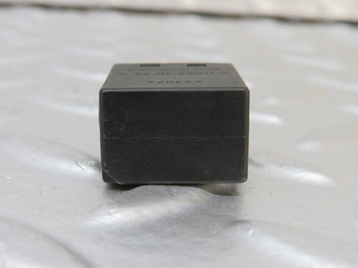 34873 Mercedes-Benz W210 320E Indicator Relay 0025421119