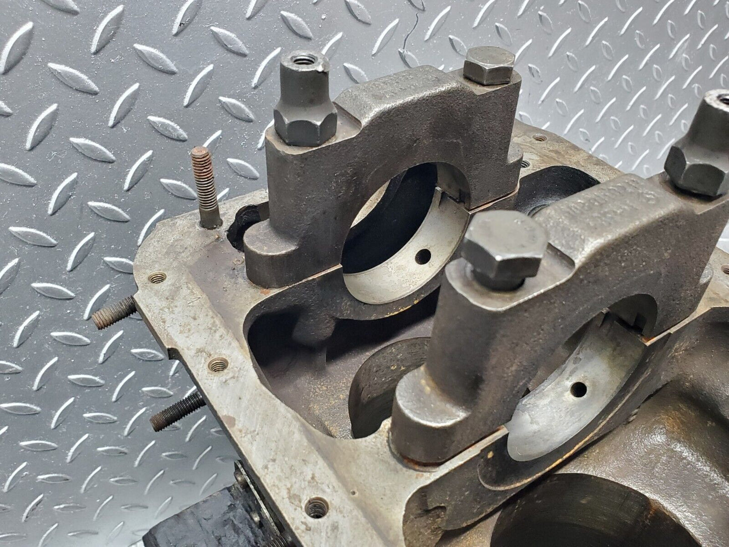 44551 Mercedes-Benz W123 280E Engine Block M110.988