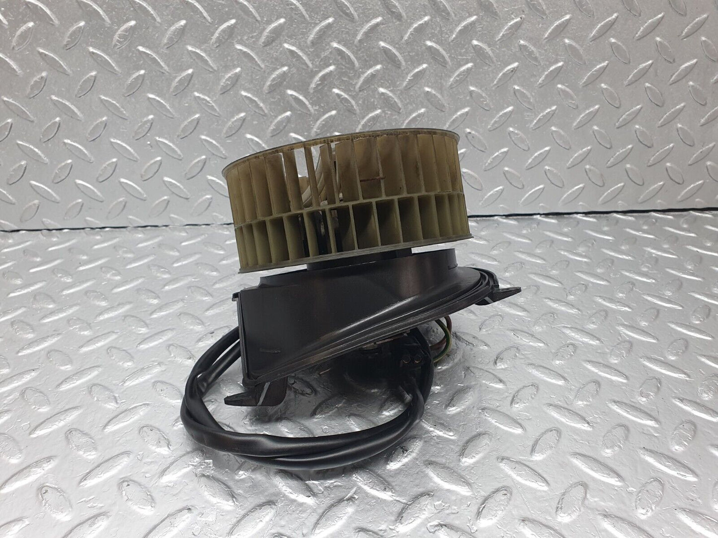 42718 Mercedes-Benz W201 190 Heater Blower Motor Behr 91.484.52.037