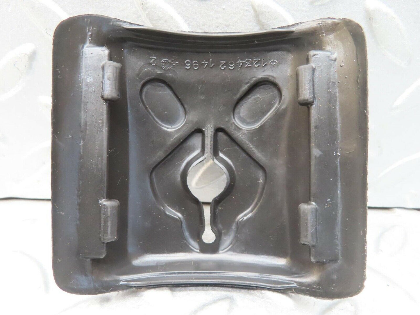 13622 Mercedes-Benz W123 200 Steering Column Switch Rubber Cover 1234621496