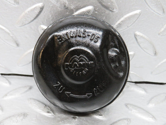 0266 Mercedes-Benz W120 Ponton Oil Filler Cap MANN