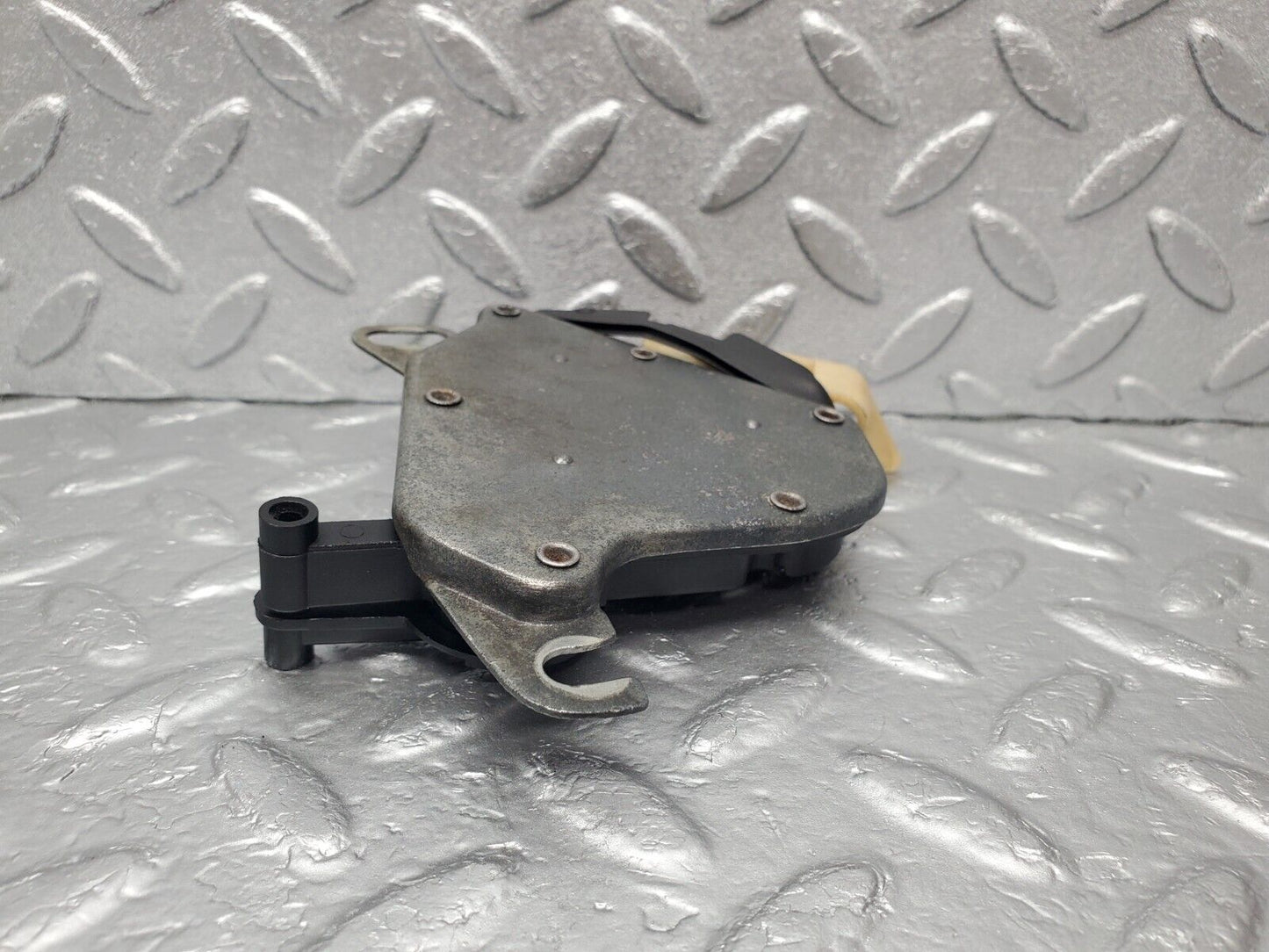 46307 Mercedes-Benz W124 280E Reverse Light Switch 0005403945 1235450142