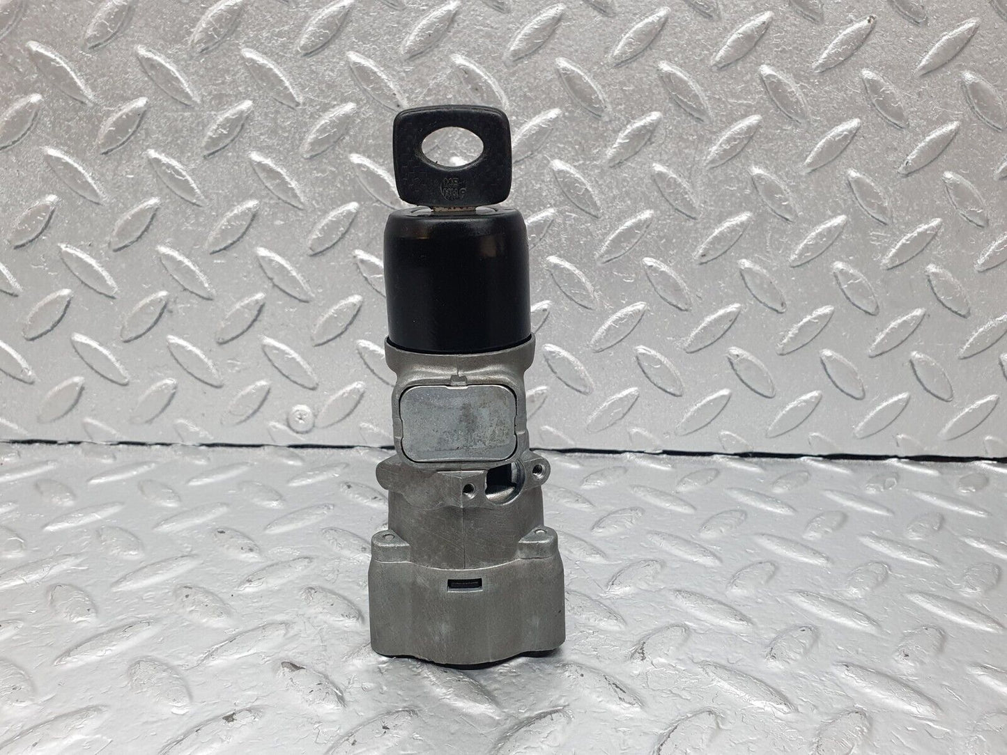 43644 Mercedes-Benz C126 380SEC Coupe Steering Lock Ignition Switch With Key