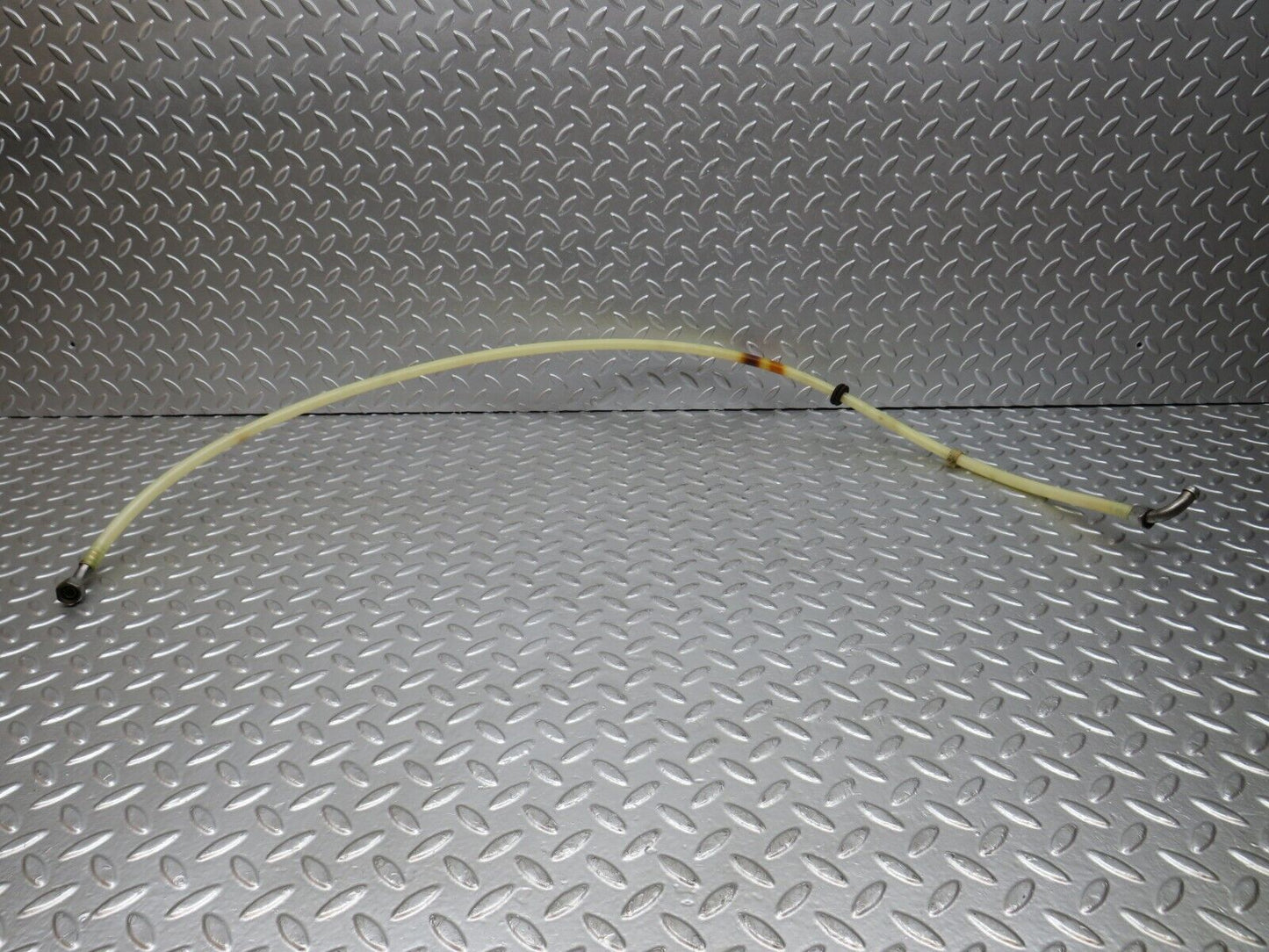 31087 Mercedes-Benz W123 200D Brake Servo Vacuum Pipe