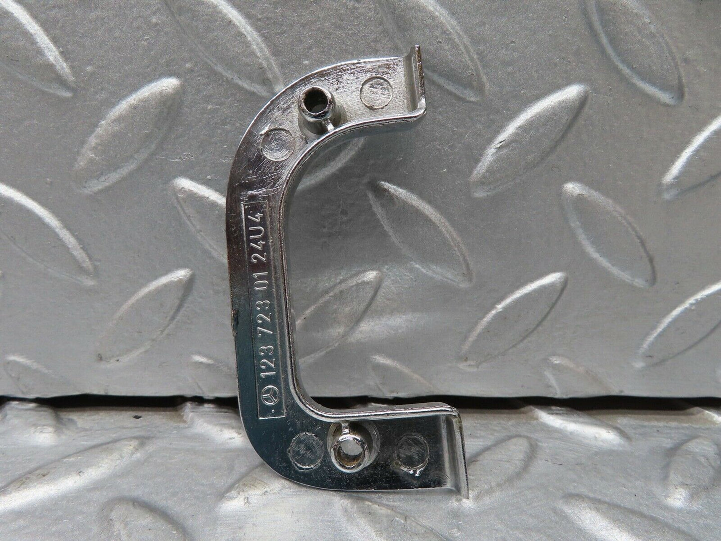 16983 Mercedes-Benz C123 280CE Coupe Left Chrome Door Latch Trim 1237230124