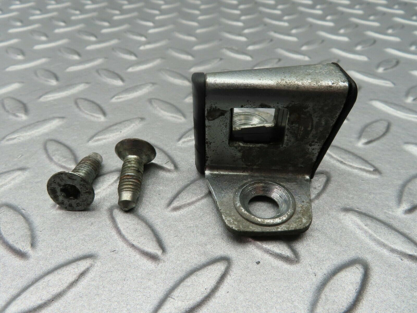 5369 Mercedes-Benz W124 230E Door Lock Latch