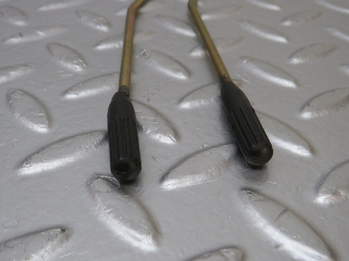 33899 Mercedes-Benz W124 260E Front Door Lock Knob Pair