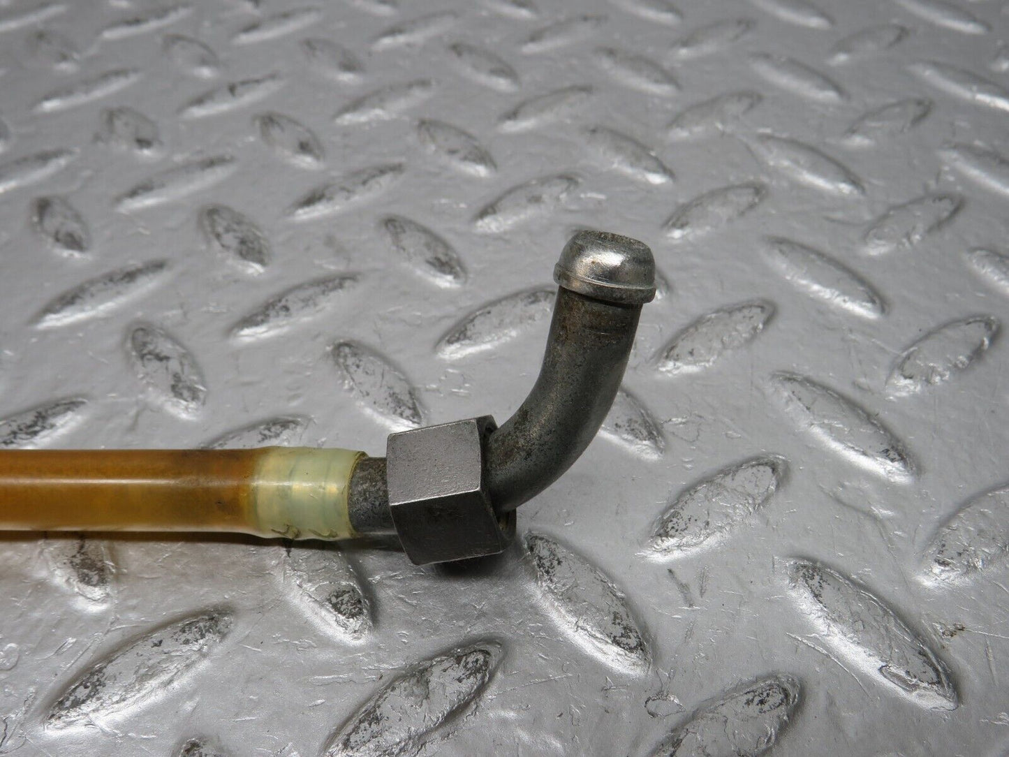 32835 Mercedes-Benz C107 R107 350 V8 Brake Servo Vacuum Pipe