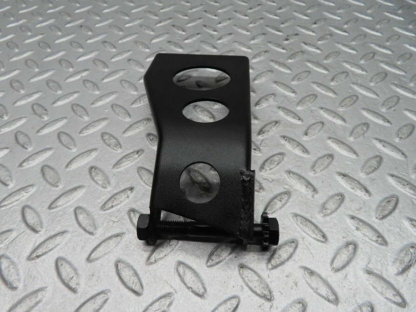 16618 Mercedes-Benz C107 380SLC Alternator Generator Bracket