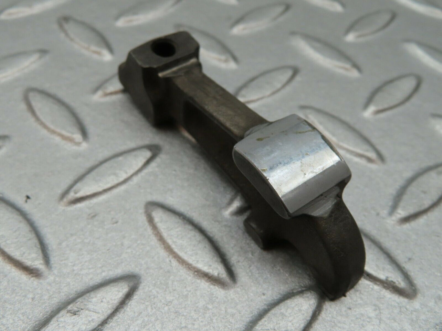 3538 Mercedes-Benz W108 280SE Valve Rocker Arm With Retaining Spring