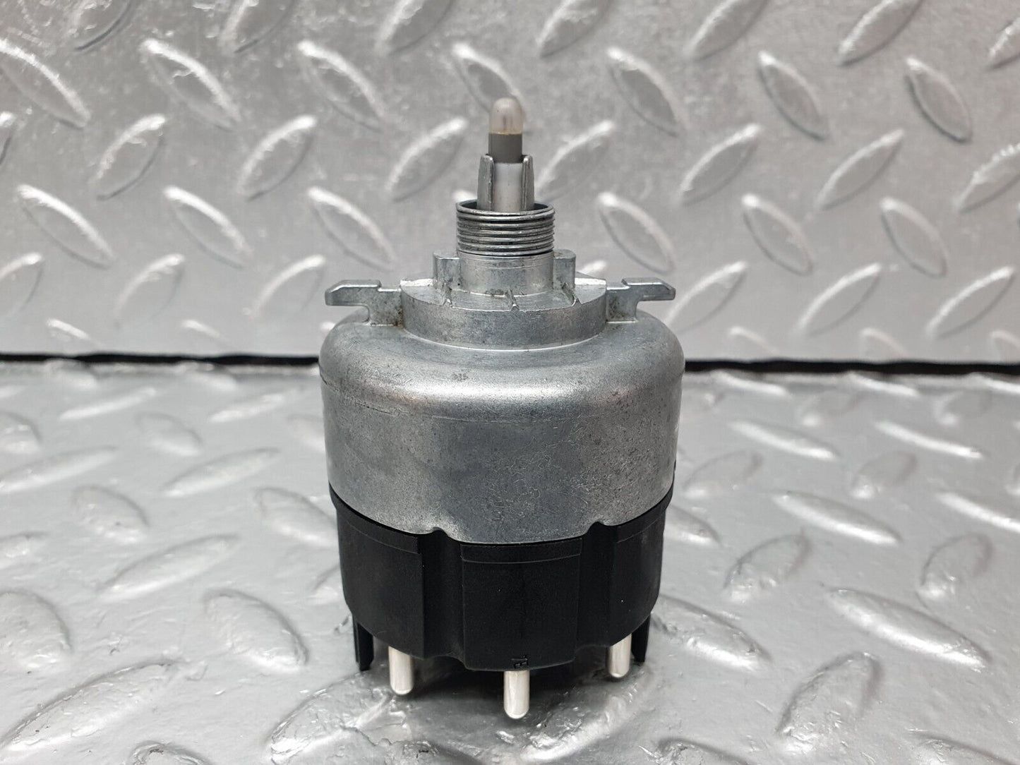 42164 Mercedes-Benz R129 320SL Coupe Headlight Switch 0005456004