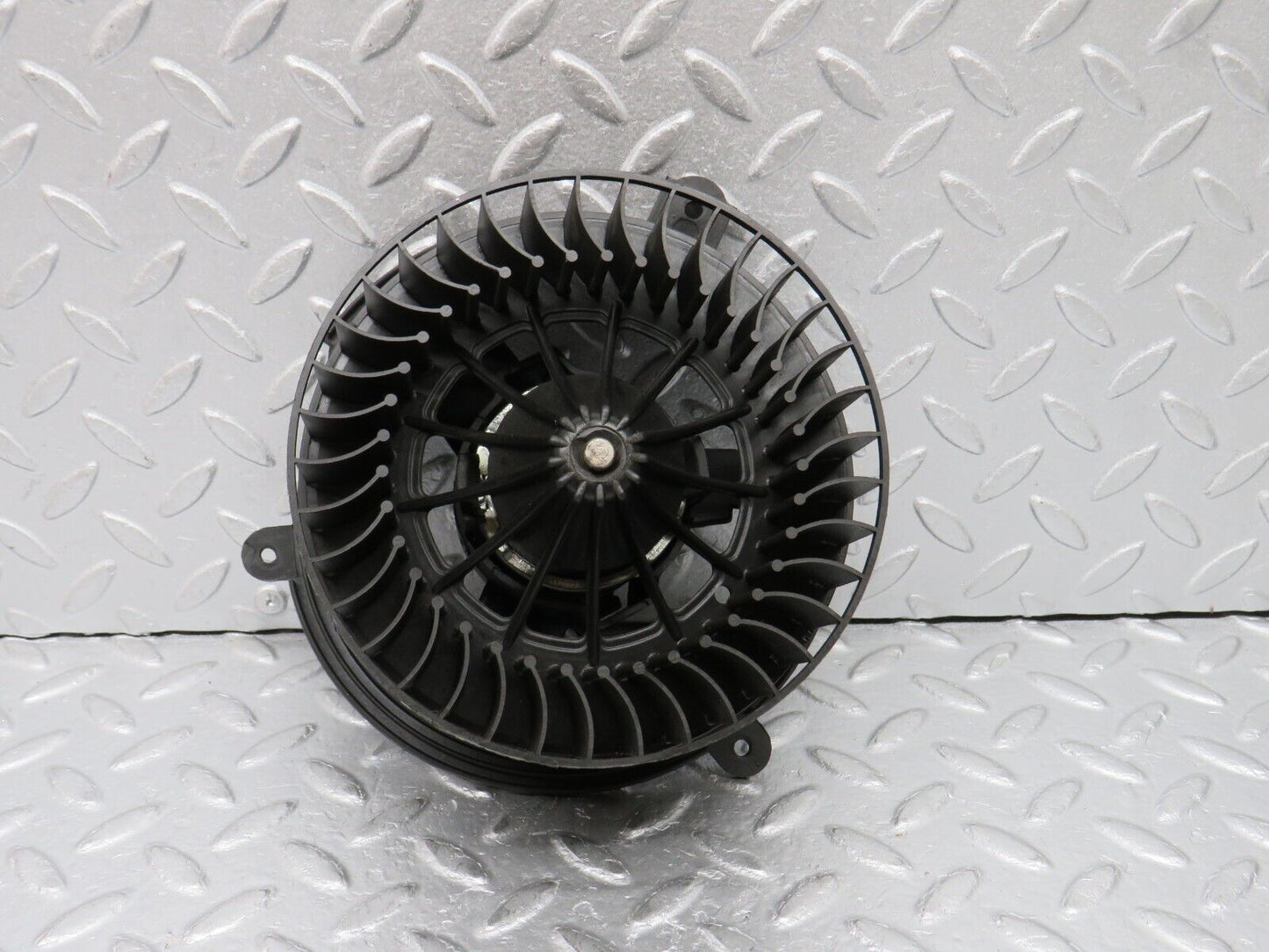 38762 Mercedes-Benz W201 190E Heater Blower Motor