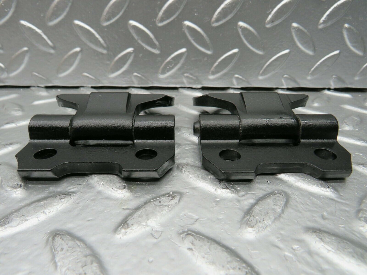 22566 Mercedes-Benz C124 E220 Coupe Door Hinge Left Pair