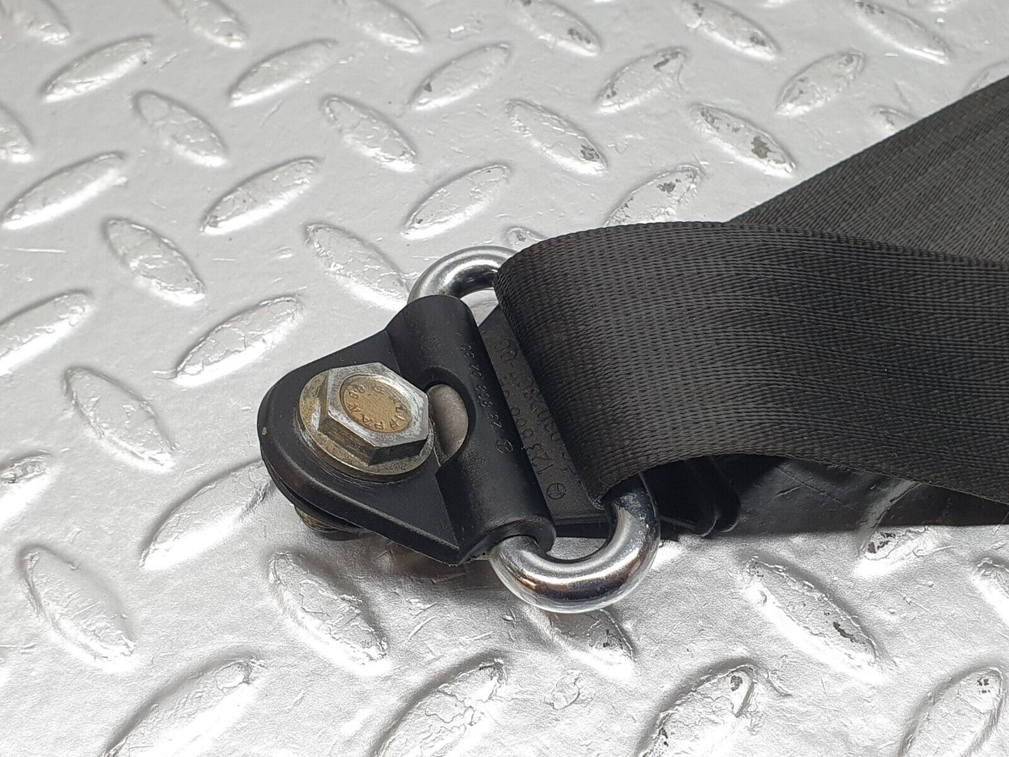 40820 Mercedes-Benz W123 300D Rear Seat Belt Set With Buckles 1238607885 1238607185 1238604969