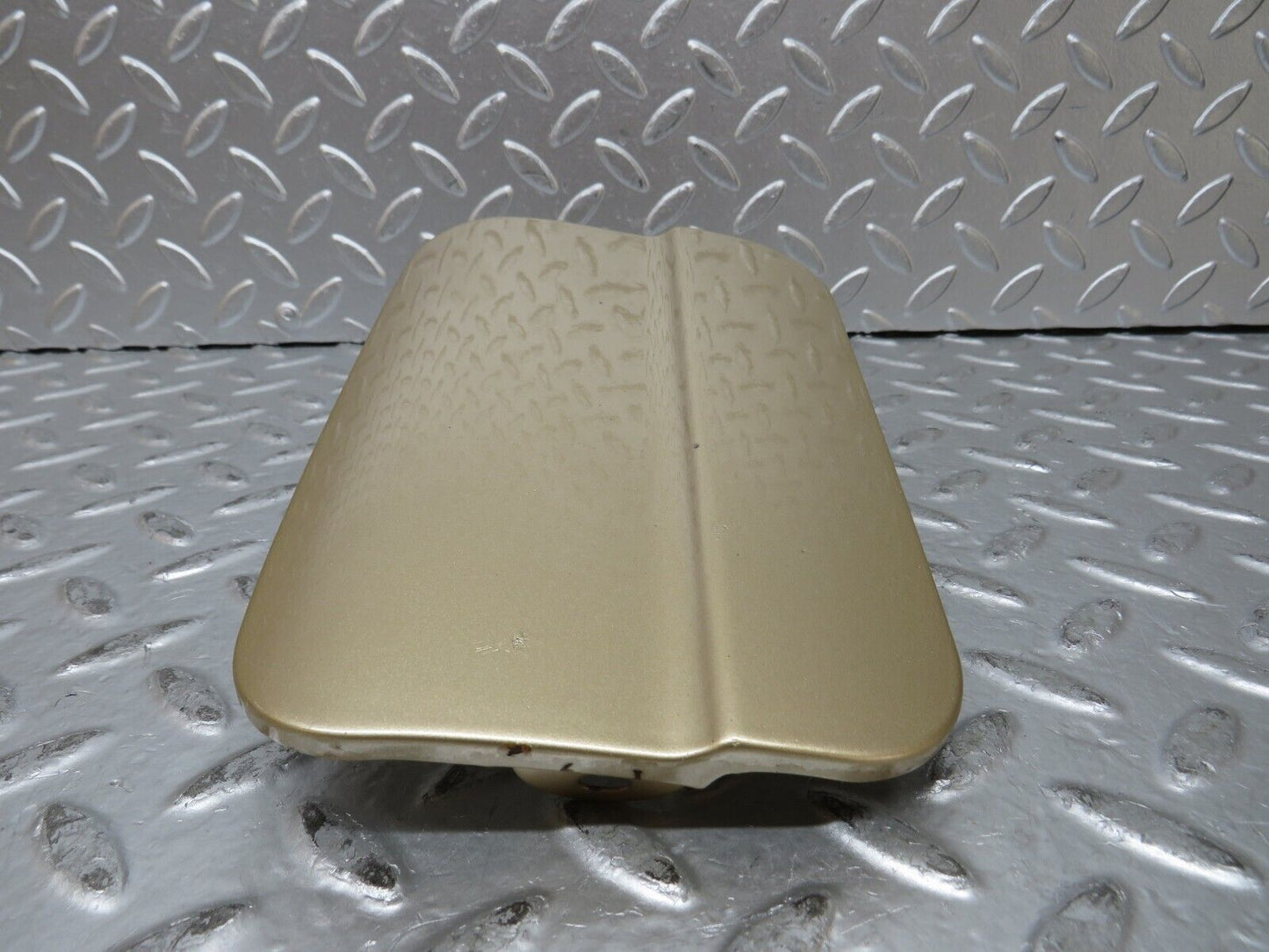 27302 Mercedes-Benz W123 280E Fuel Tank Flap Cap 1235840039
