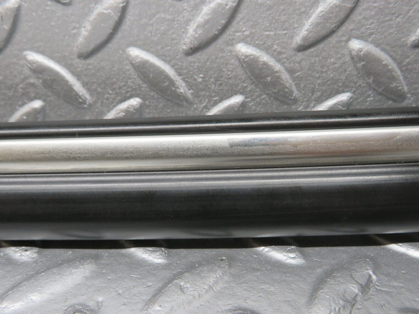 40209 Mercedes-Benz R107 Right Door Centre Moulding Trim