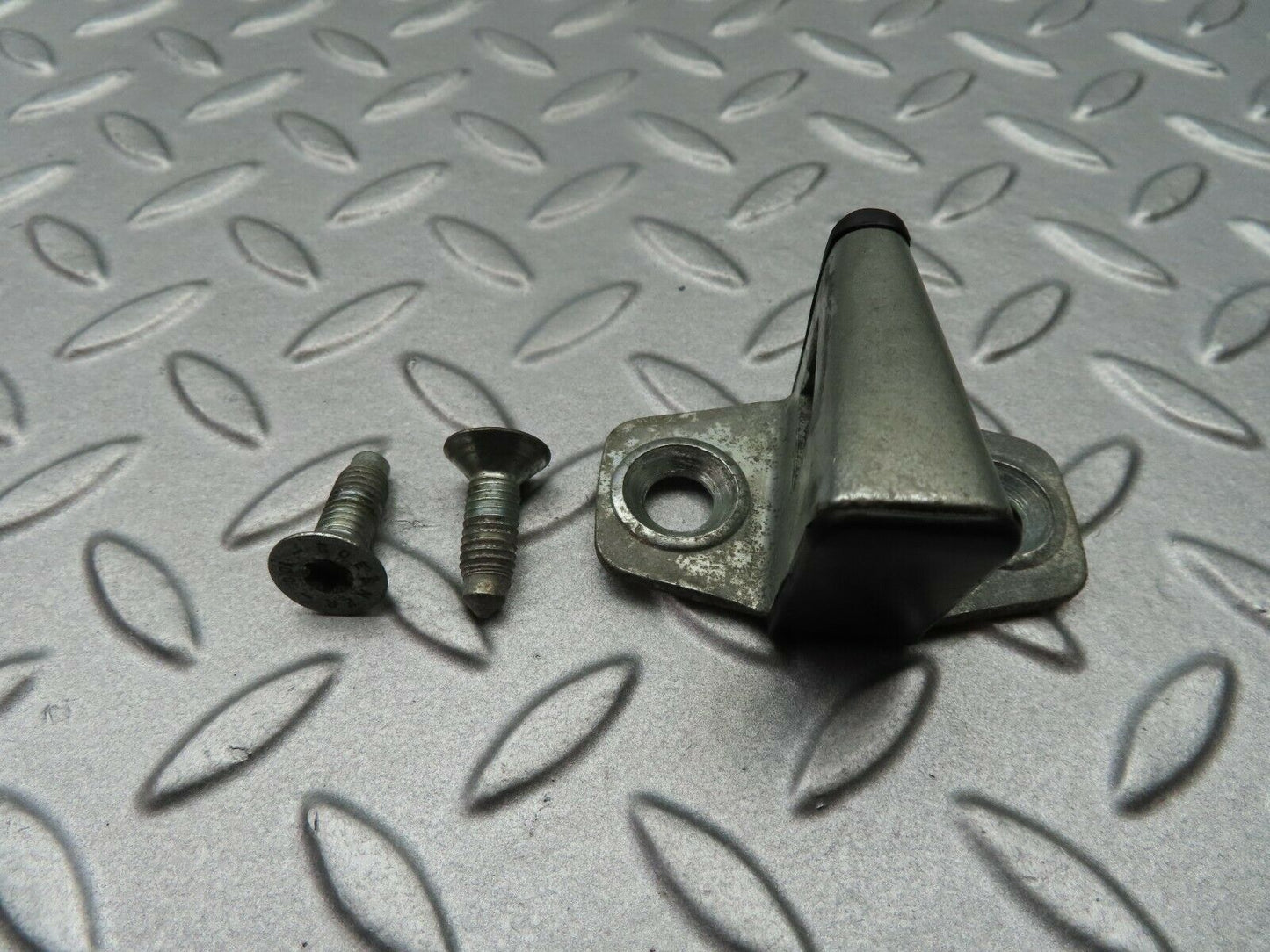 5368 Mercedes-Benz W124 230E Door Lock Latch