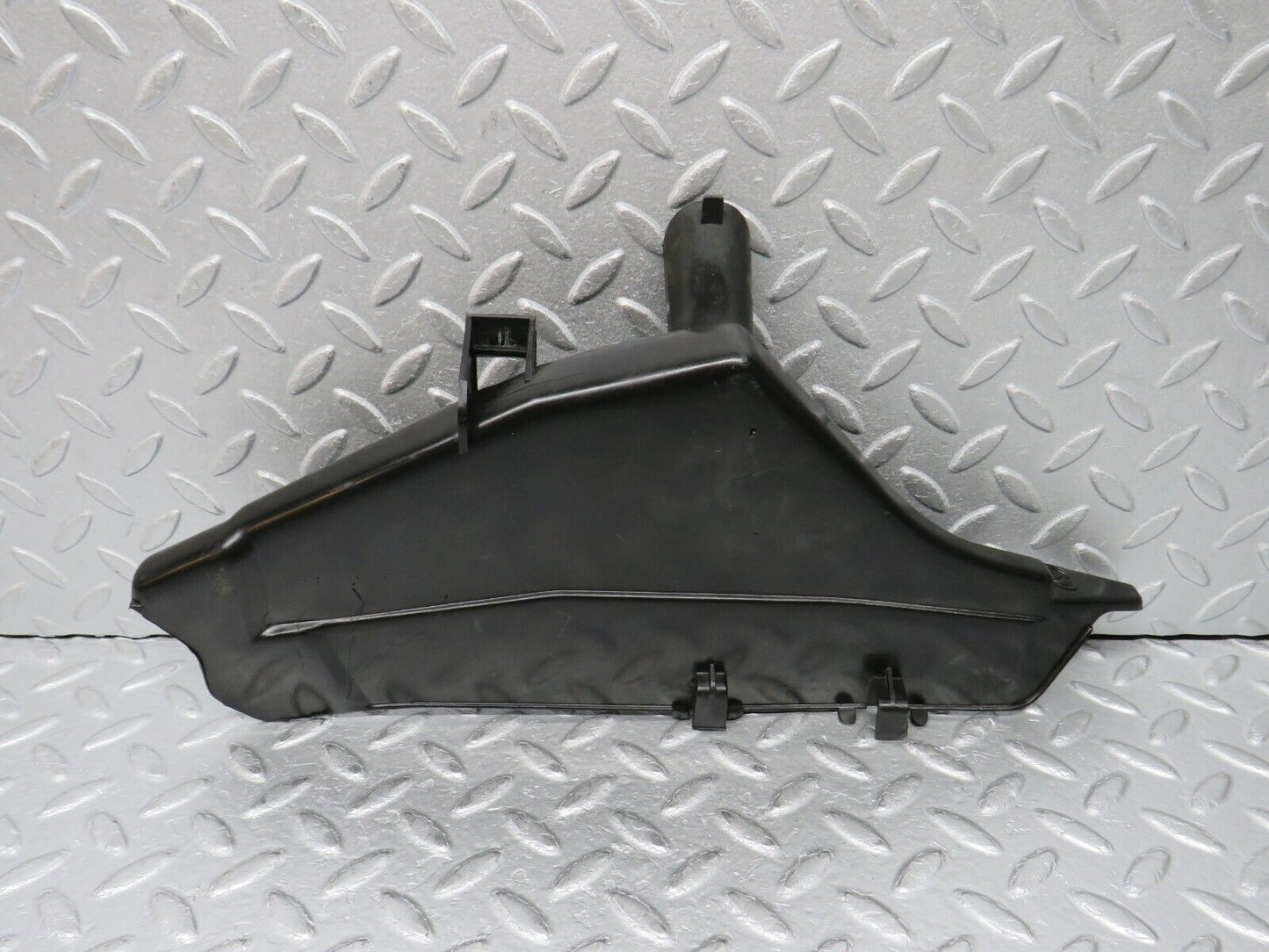 38778 Mercedes-Benz W201 190E 2.6L Front Right Rain Gutter Drain Channel 2016280273