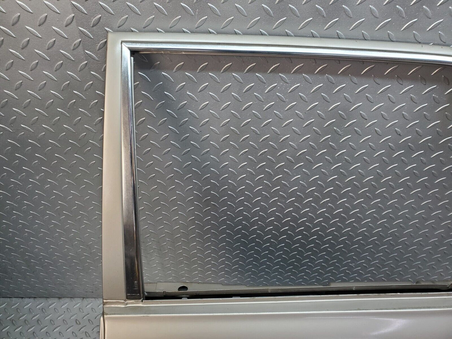 45993 Mercedes-Benz W126 420SE Rear Left Door