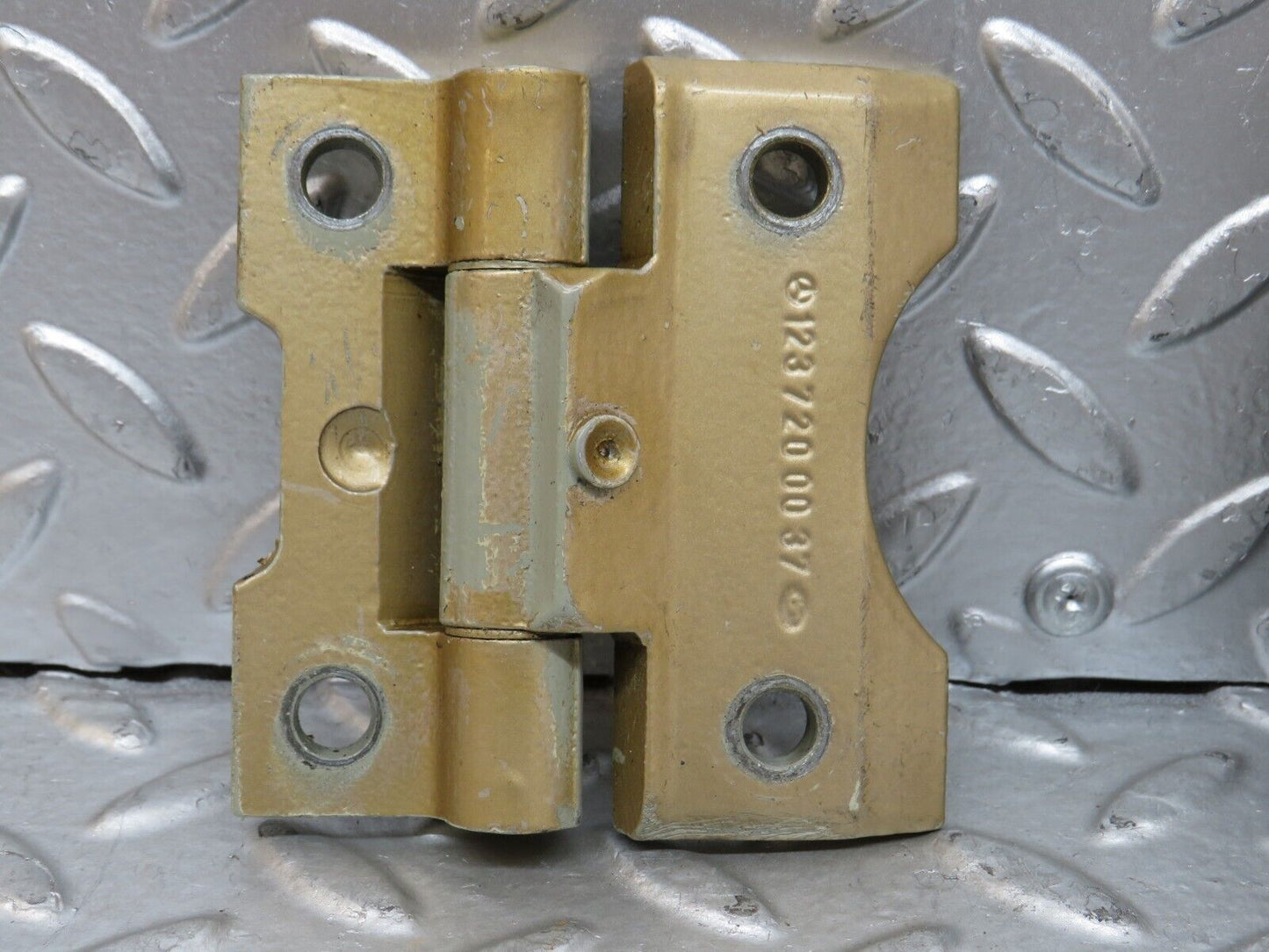 28361 Mercedes-Benz S123 240D Wagon Door Hinge Pair 1237200037