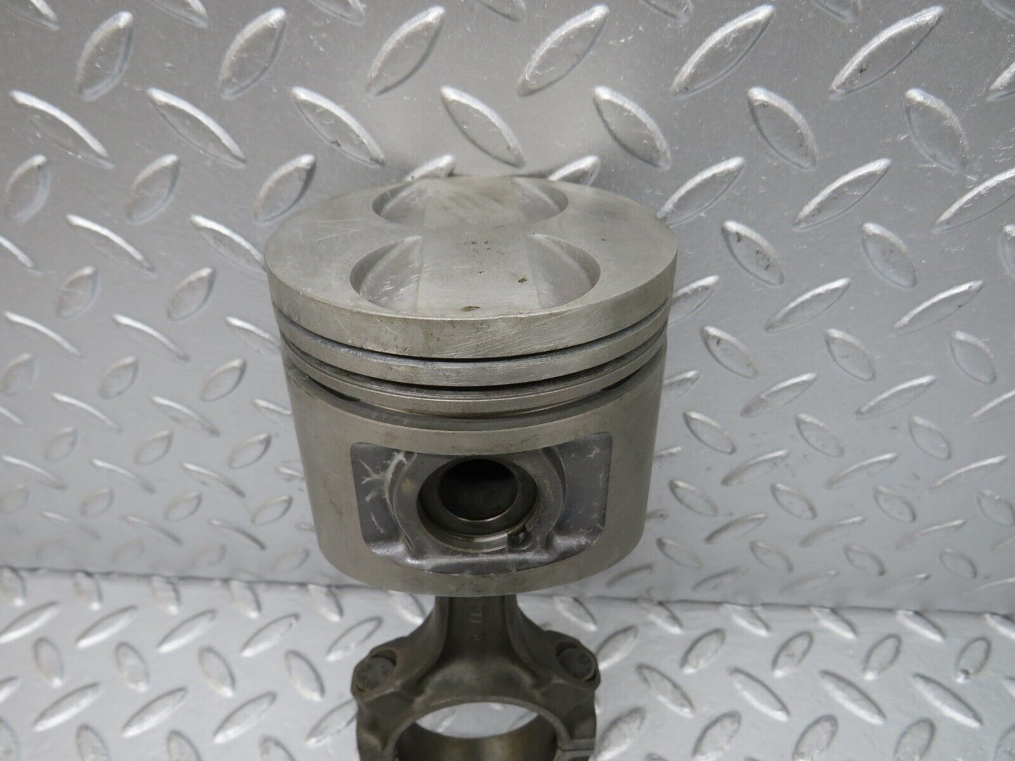 0002 Mercedes-Benz W116 350SE Piston With Connecting Rod 92.00 mm