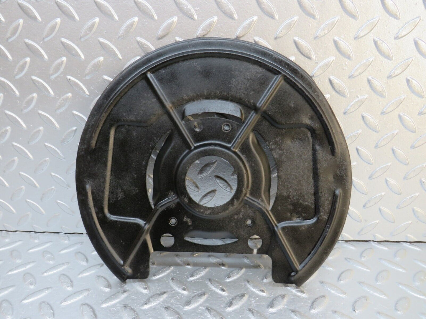 32264 Mercedes-Benz W108 280SE Front Right Brake Disc Protection Plate