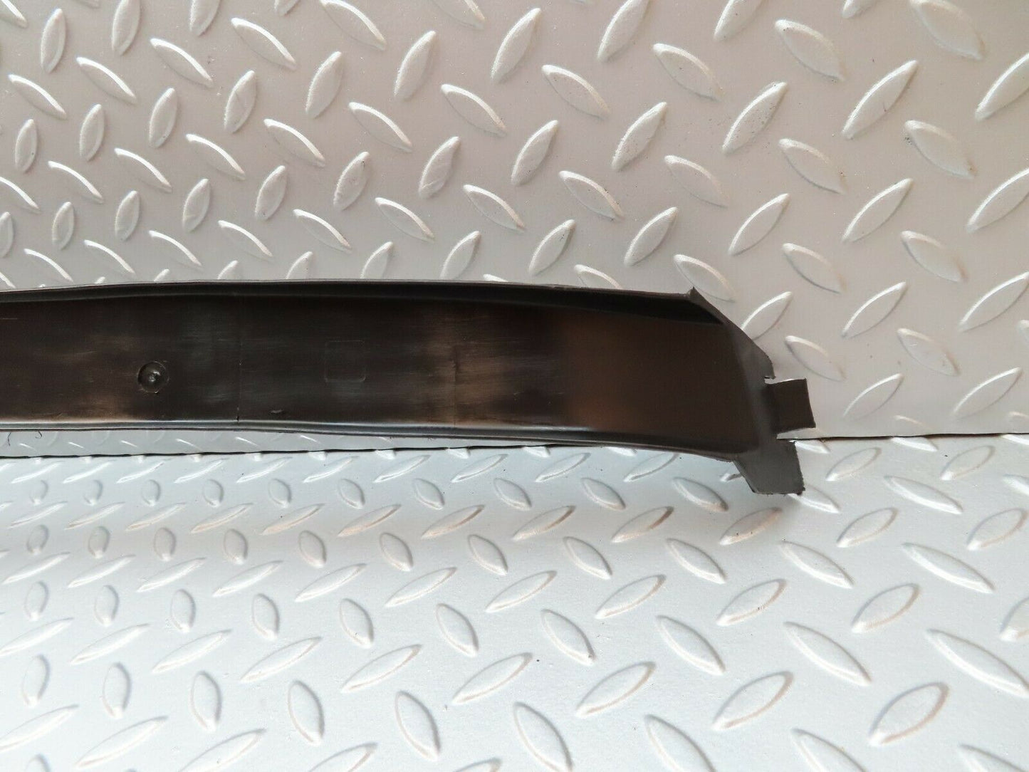 4289 Mercedes-Benz W123 230E Cable Cover Rear Left 1238210136