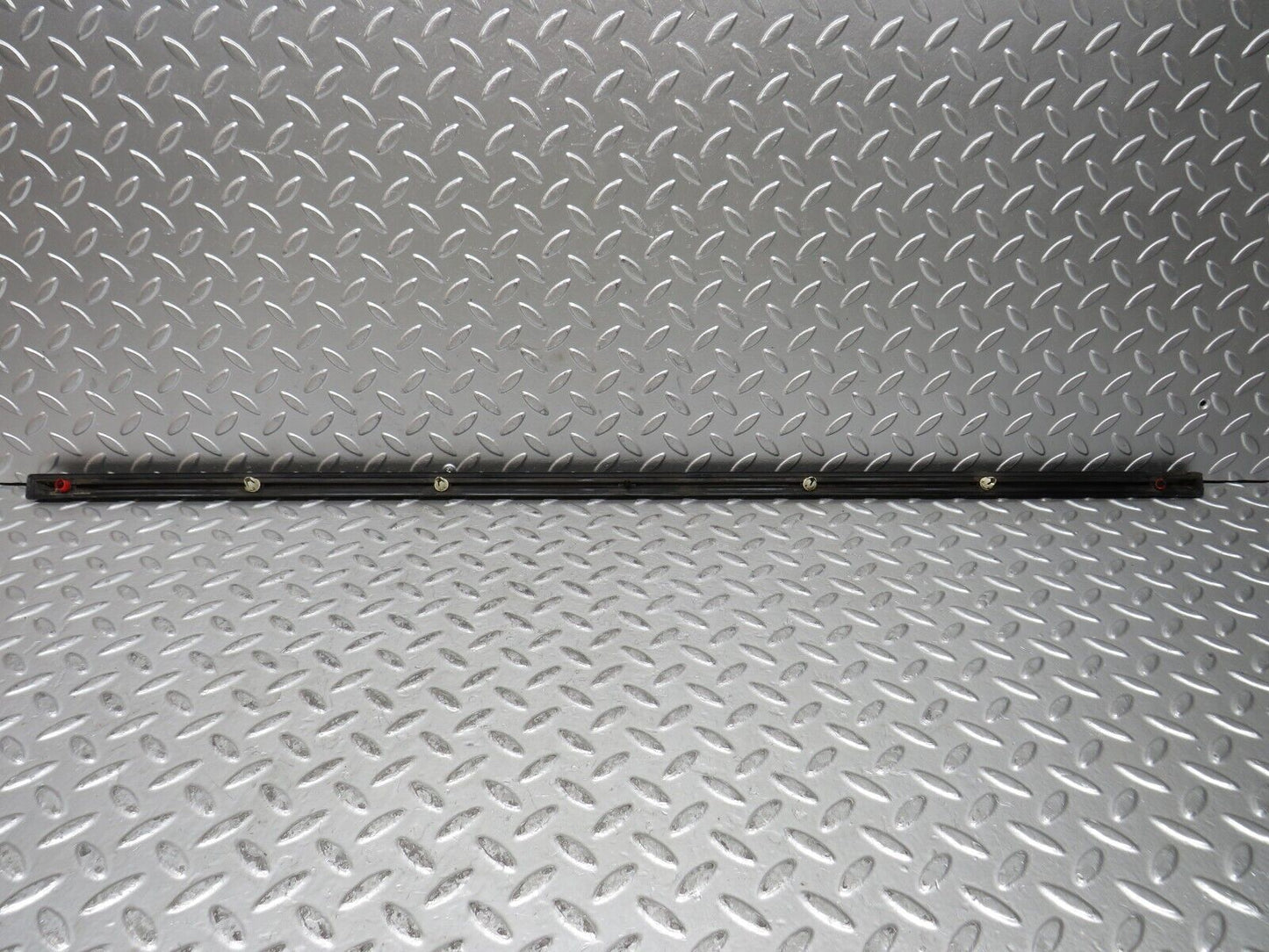 28624 Mercedes-Benz W123 280E Front Left Door Centre Moulding Trim