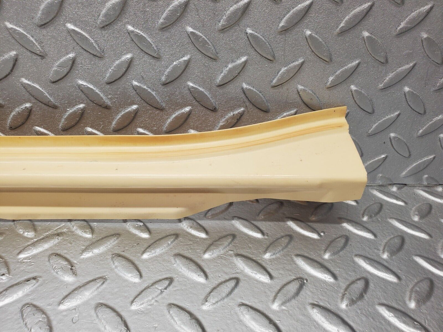 46742 Mercedes-Benz R129 320SL Coupe Right Door Sill Trim Beige 1297271088